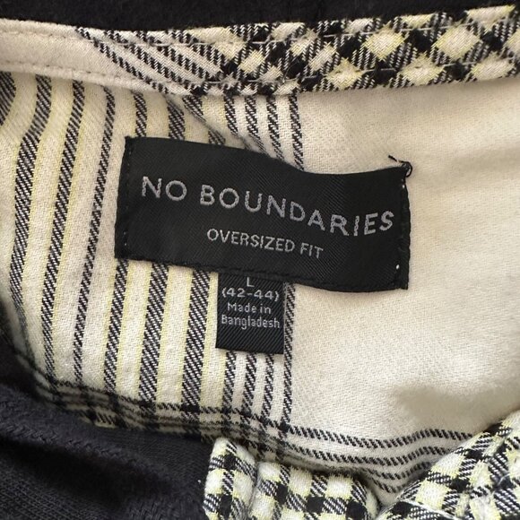 No Boundaries Oversized Men's Large Black Cream Plaid Hooded Flannel Shacket NWT - Picture 4 of 10